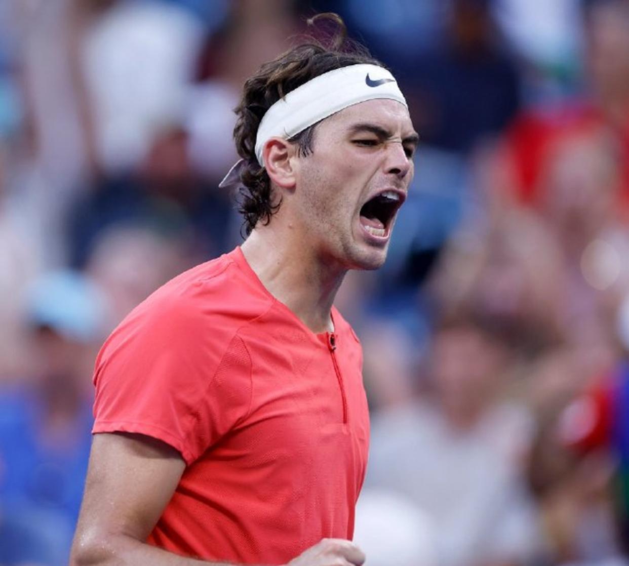 关于意大利网球队血洗日本网球队，德约科维奇绝境逆转的信息