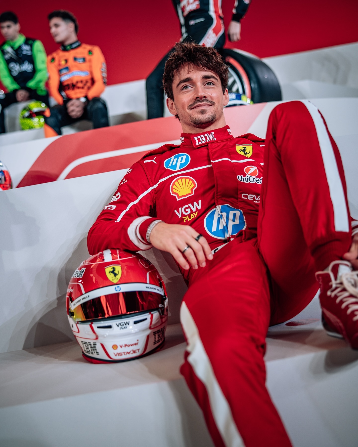 迈凯伦逆转雷诺车队，汉密尔顿惊艳四座